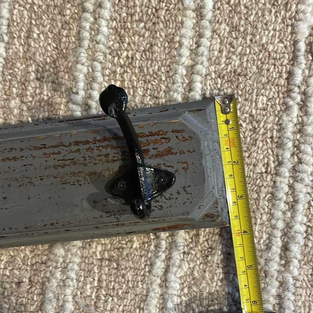 Wall hooks - Picture 4 of 9